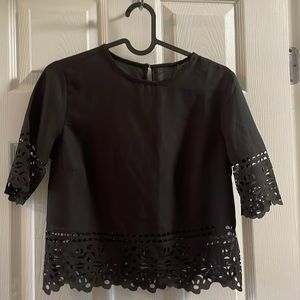 Black crop top/short top